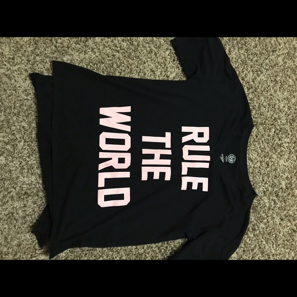 “Rule the world” T-shirt